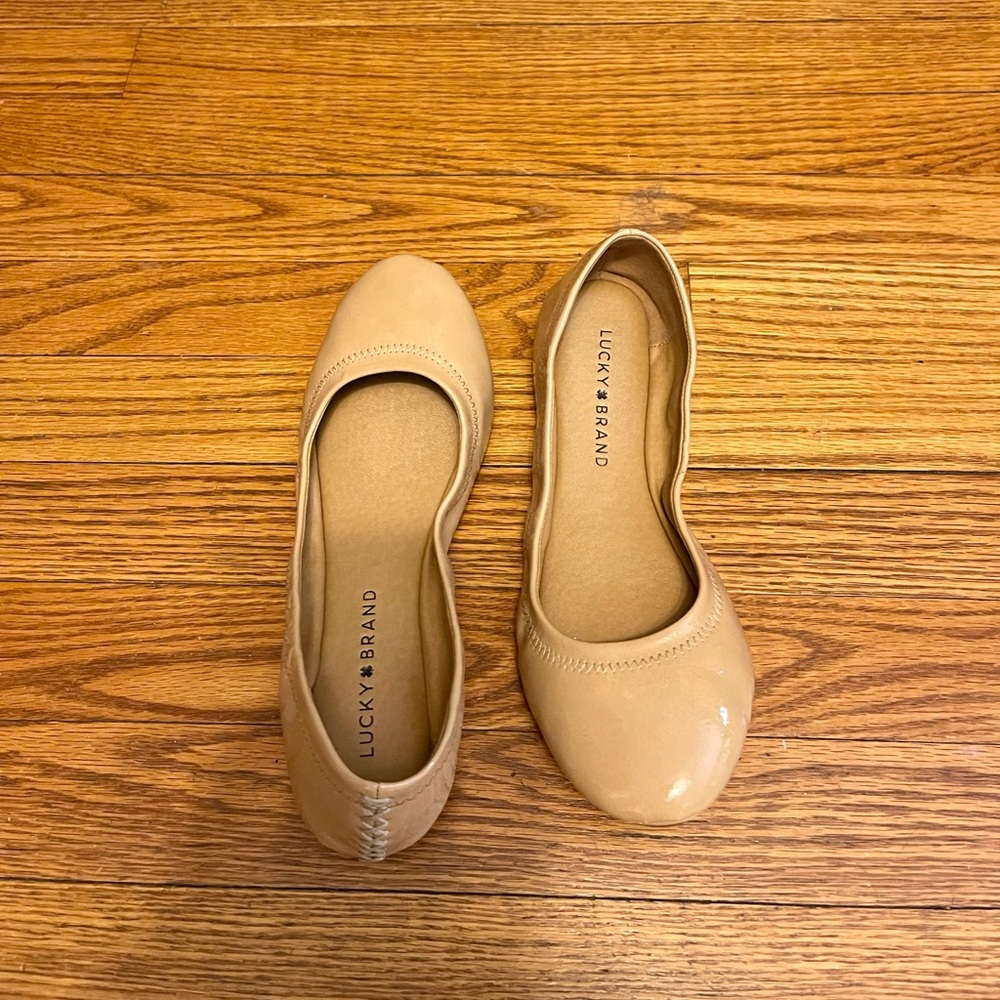 Lucky Brand Nude Flats - Size 7